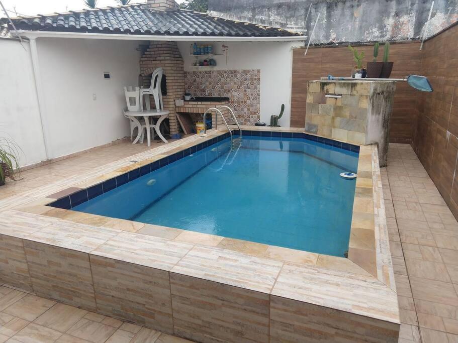 Casa Em Itanhaem Com 2 Quartos Garagem P 2 Carros, Churrasqueira, Piscina 200 M Da Praia Buitenkant foto