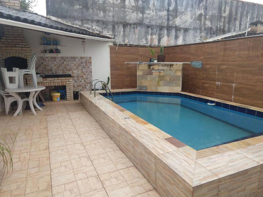 Casa Em Itanhaem Com 2 Quartos Garagem P 2 Carros, Churrasqueira, Piscina 200 M Da Praia Buitenkant foto